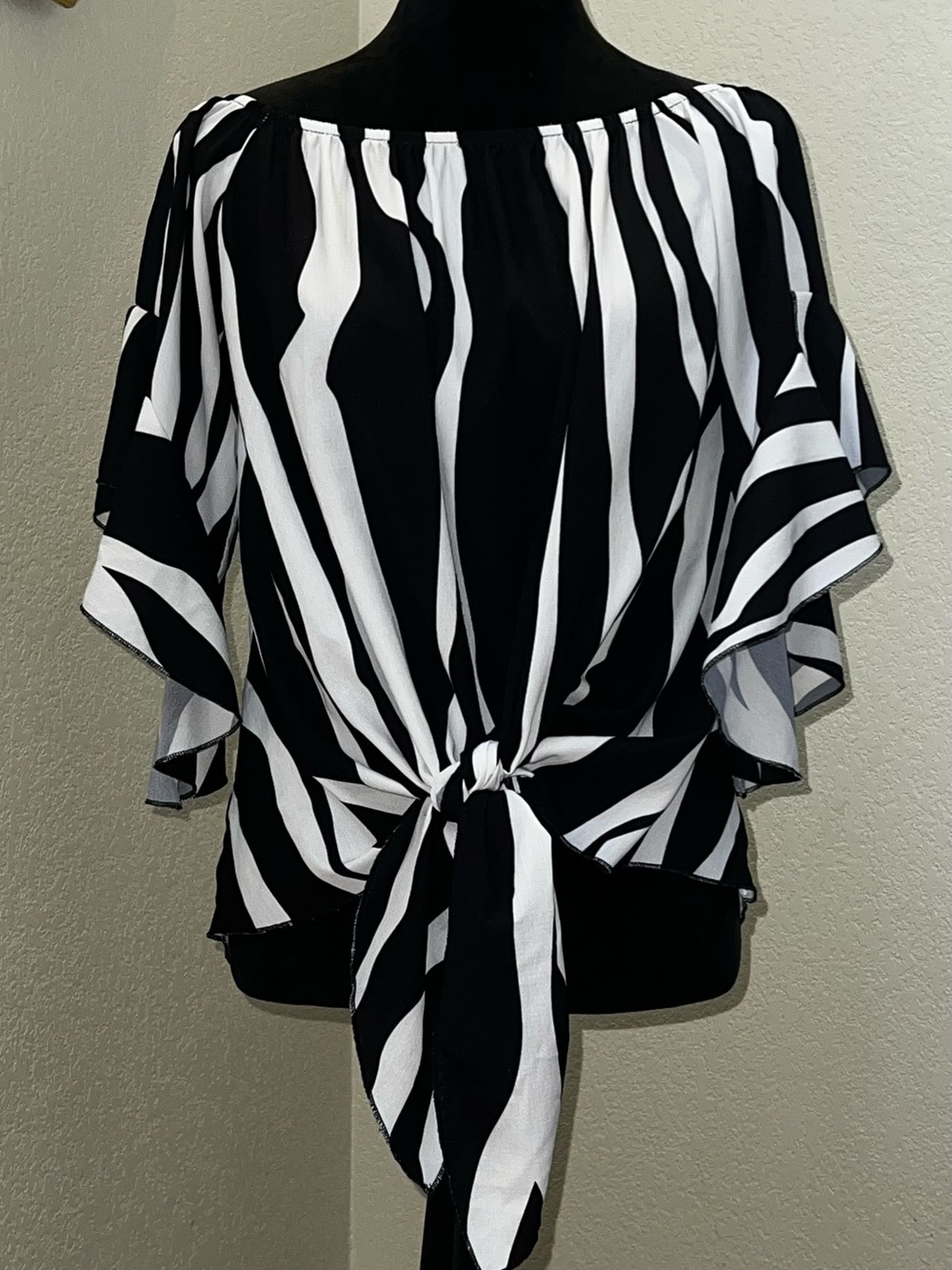 Black & White Tie-Front Off-Shoulder Blouse